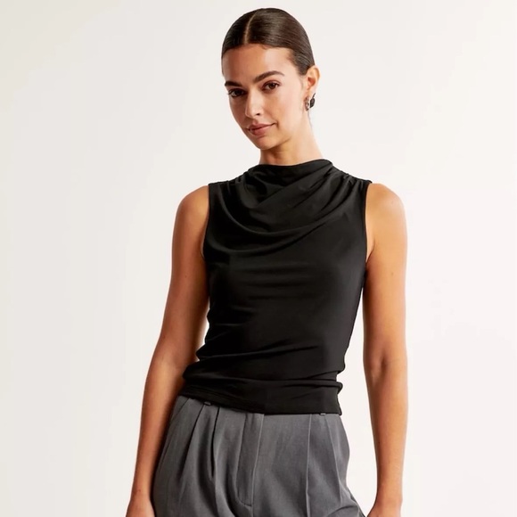 Abercrombie & Fitch Tops - Abercrombie Tuckable Draped Shell Top